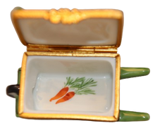 Cargar imagen en el visor de la galería, SKU# 6034 - Carretilla para verduras
