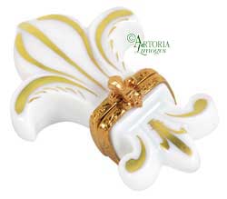SKU# 6301 - Flor de lis blanca