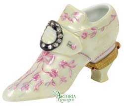 SKU# 7230 - Bride's Shoe - (RETIRED)