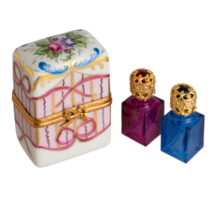 SKU# 7649 - Rectángulo con 2 frascos de perfume