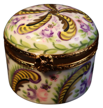 Load image into Gallery viewer, SKU# 7665 - Round Hat Box: Fontainebleau - (RETIRED)
