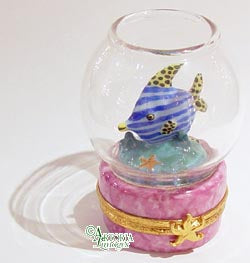 SKU# 7732 - Fischglas mit rosa Sockel