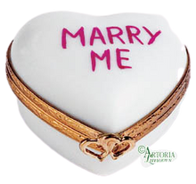 Cargar imagen en el visor de la galería, SKU# 7792 - Corazón *Cásate conmigo* Blanco
