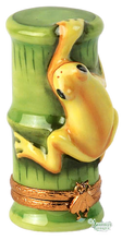 Cargar imagen en el visor de la galería, SKU# 7809 - Sapo dorado
