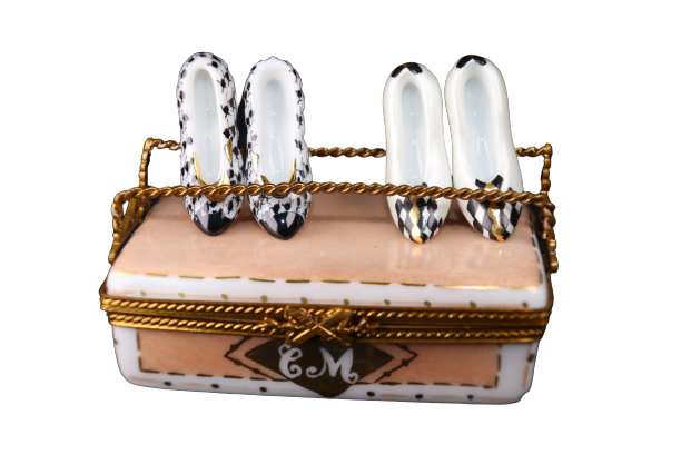 SKU# C077070 Lady's shoe rack