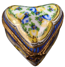 Cargar imagen en el visor de la galería, SKU# C002149B Caja de corazón pequeña Candice
