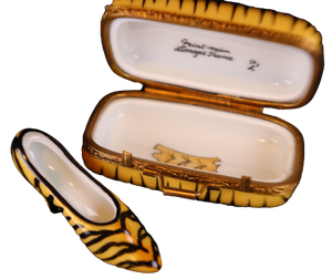 SKU# C031082C Lady's Shoe Box Tigerskin