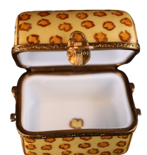 Load image into Gallery viewer, SKU# C048180 Travel Trunk Leopard
