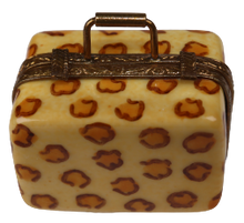 Load image into Gallery viewer, SKU# C048192A Travel Bag Leopard
