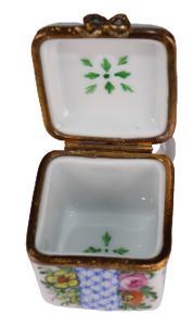 Artikelnummer C049913 Quadratische Box