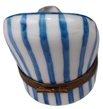 Lade das Bild in den Galerie-Viewer, Artikelnummer C091009 - Stuhl mit blauem Punktmuster
