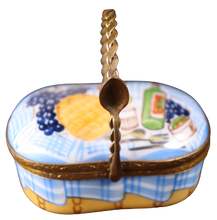 Load image into Gallery viewer, SKU# C086008 Picnic Basket
