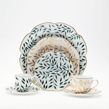 Cargar imagen en el visor de la galería, SKU# P999-NYM12010 - Sopera Olivier Green - Forma Nymphea - Tamaño: 60oz
