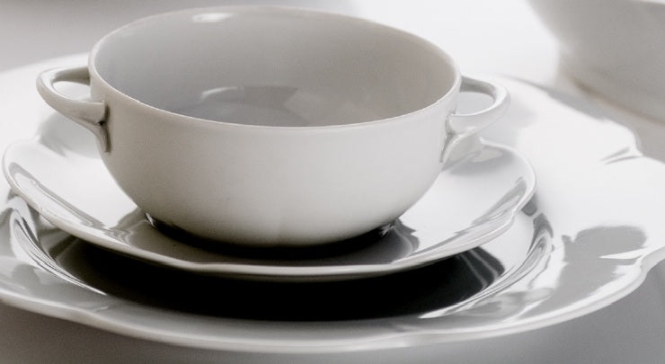 SKU# R500-NYM00001 - Nymphea White Cream Soup Cup - Shape Nymphea - Size: 10oz