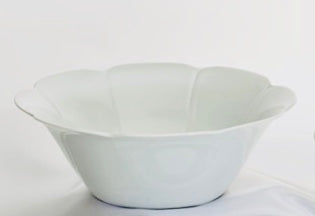 SKU# A220-NYM00001 - Plato para ensalada o pasta Nymphea, blanco, poco profundo - Forma Nymphea - Tamaño: 8,5
