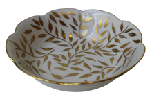 Load image into Gallery viewer, SKU# A180-NYM20583 - Olivier Gold Deep Soup/Cereal Bowl - Shape Nymphea - Size: 7&quot;
