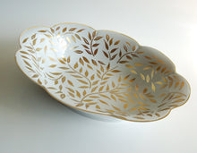 Load image into Gallery viewer, SKU# L600-NYM20583 - Olivier Gold Open Vegetable - Shape Nymphea - Size: 9.5&quot;
