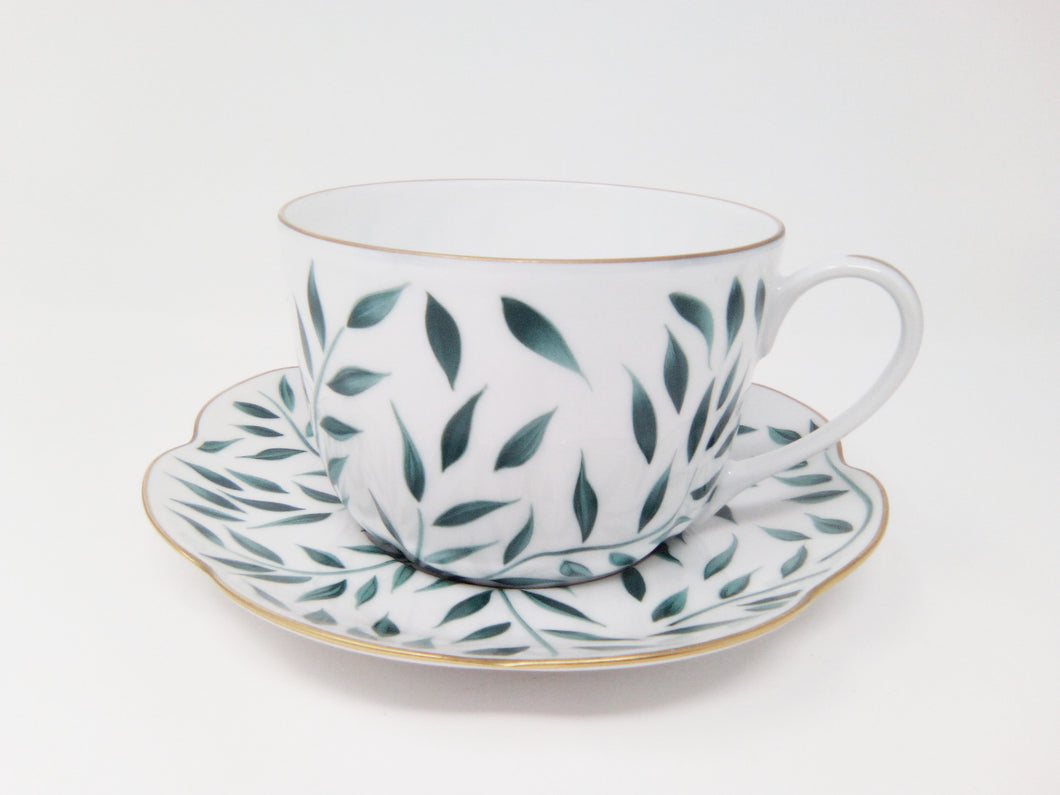 SKU# R400-NYM12010 - Olivier Green Breakfast Cup - Shape Nymphea - Size: 10oz