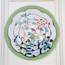 Cargar imagen en el visor de la galería, SKU# V275-NYM20805 - Ensaladera Paradis Bleu - Forma Nymphea - Tamaño: 10,5&quot;
