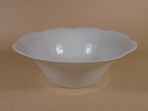 SKU# V275-NYM00001 - Nymphea White Salad Bowl - Shape Nymphea